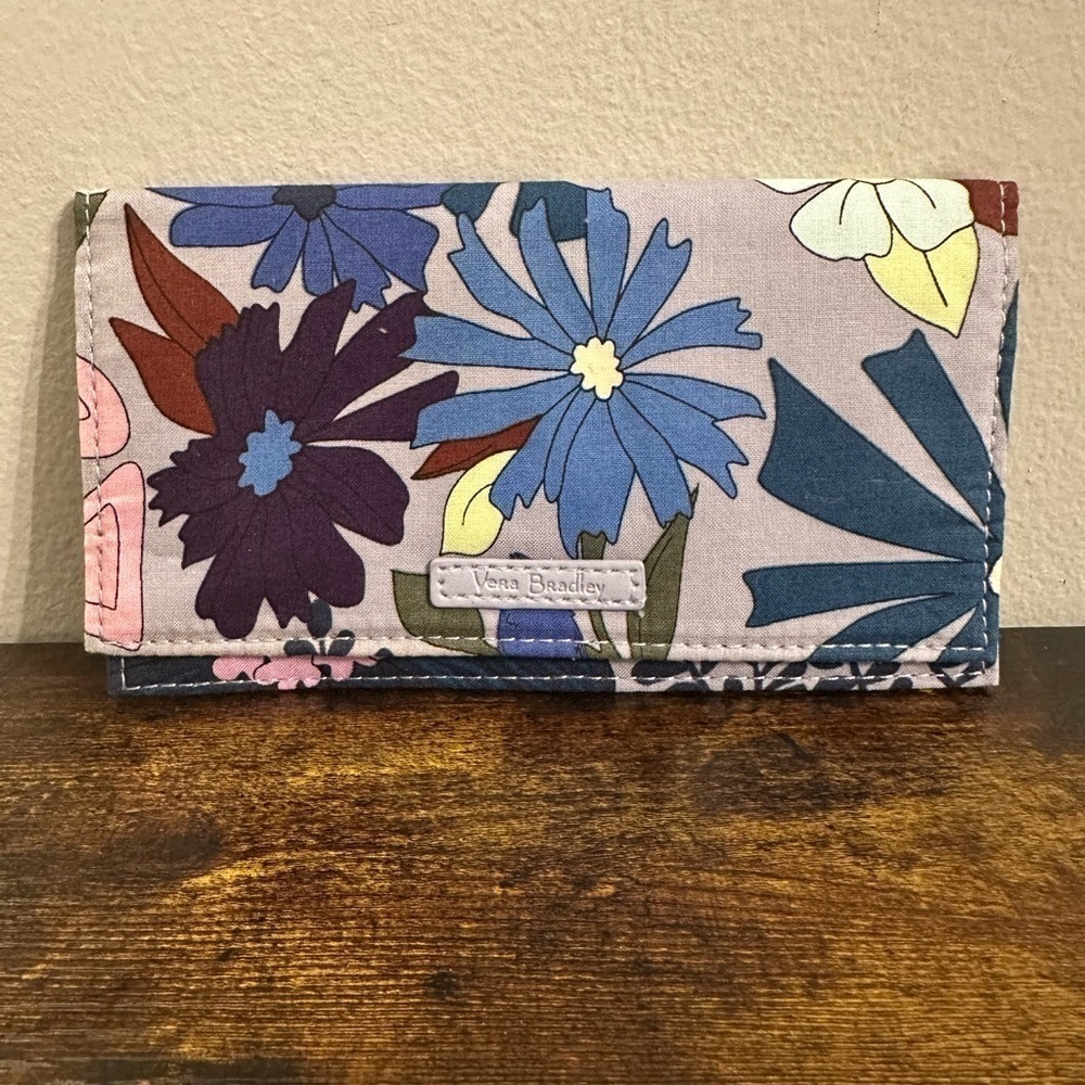 Vera Bradley checkbook‎ cover
